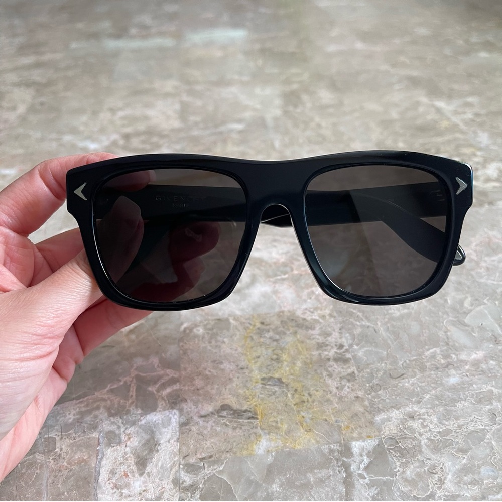 Women Givenchy sunglasses